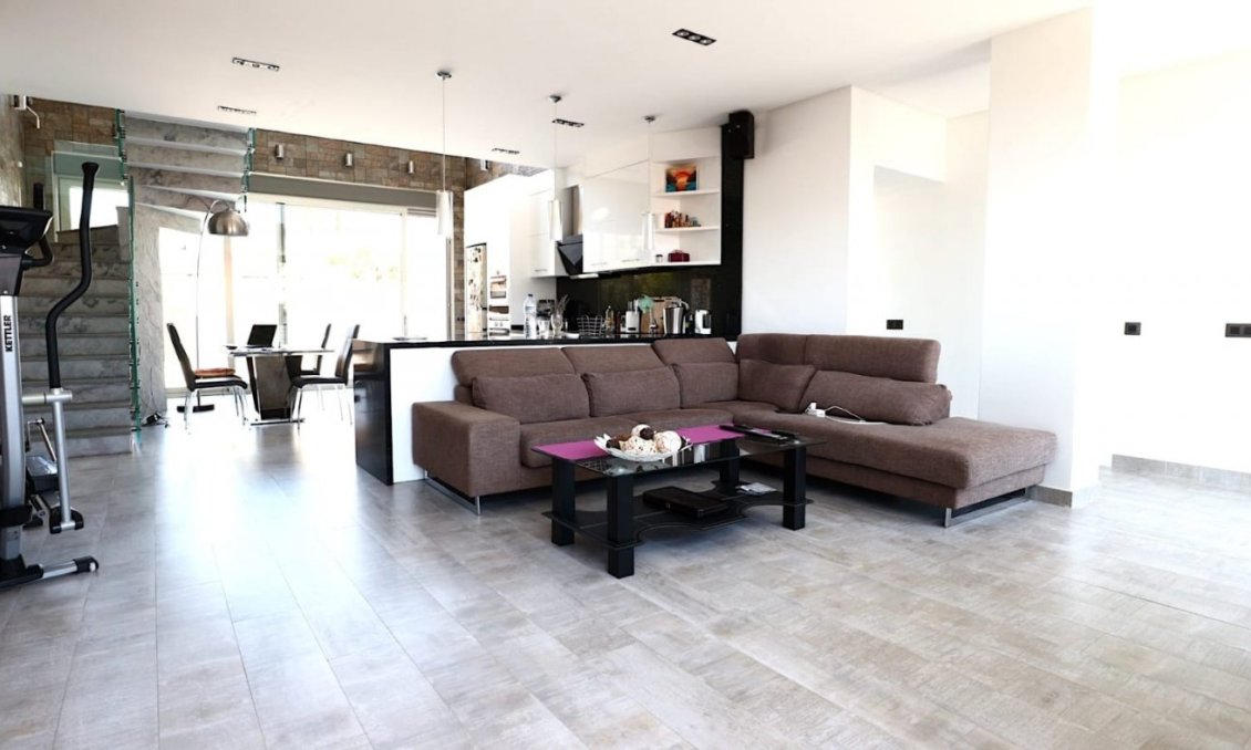 Segunda mano - Villa -
Torrevieja - Costa Blanca