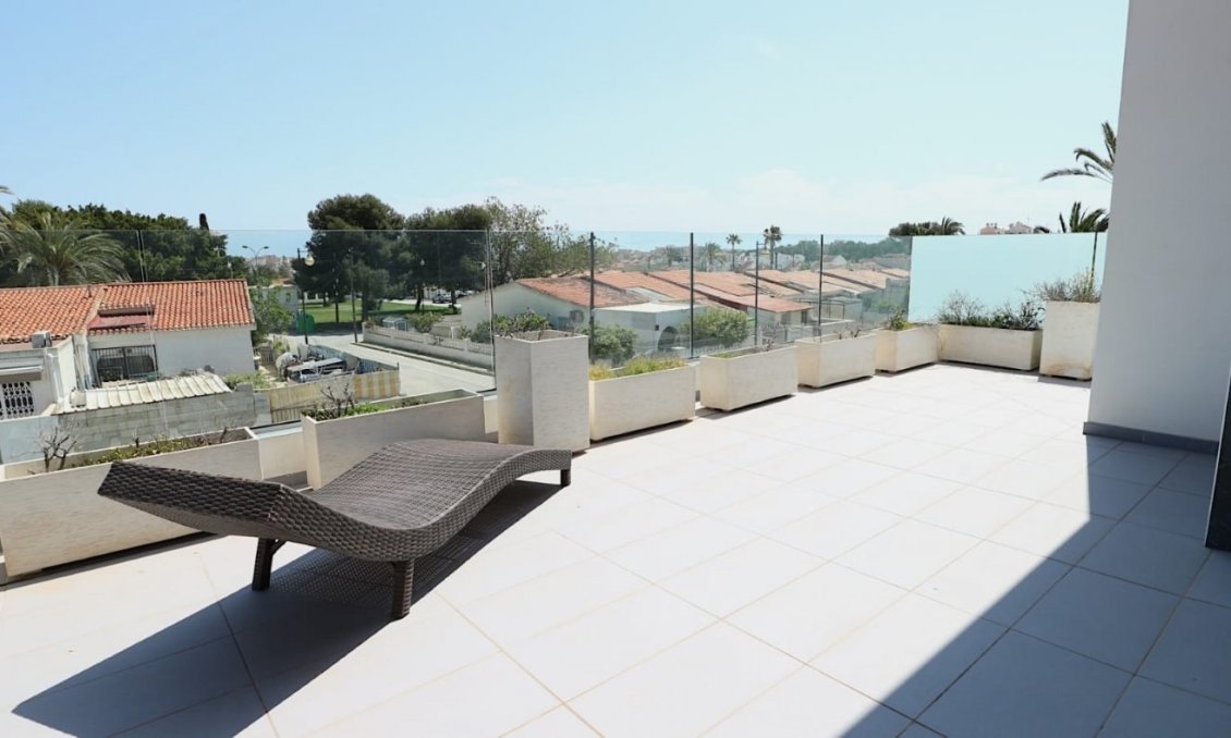 Segunda mano - Villa -
Torrevieja - Costa Blanca