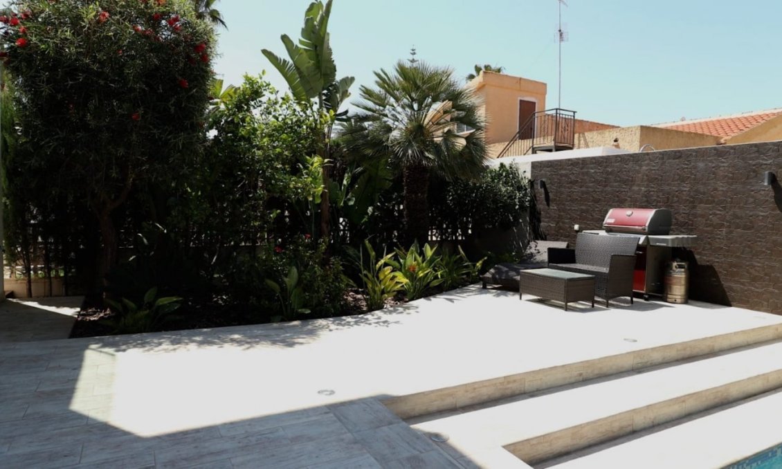 Segunda mano - Villa -
Torrevieja - Costa Blanca