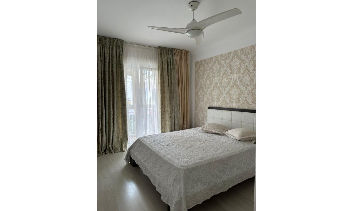 Segunda mano - Apartamento -
Torrevieja