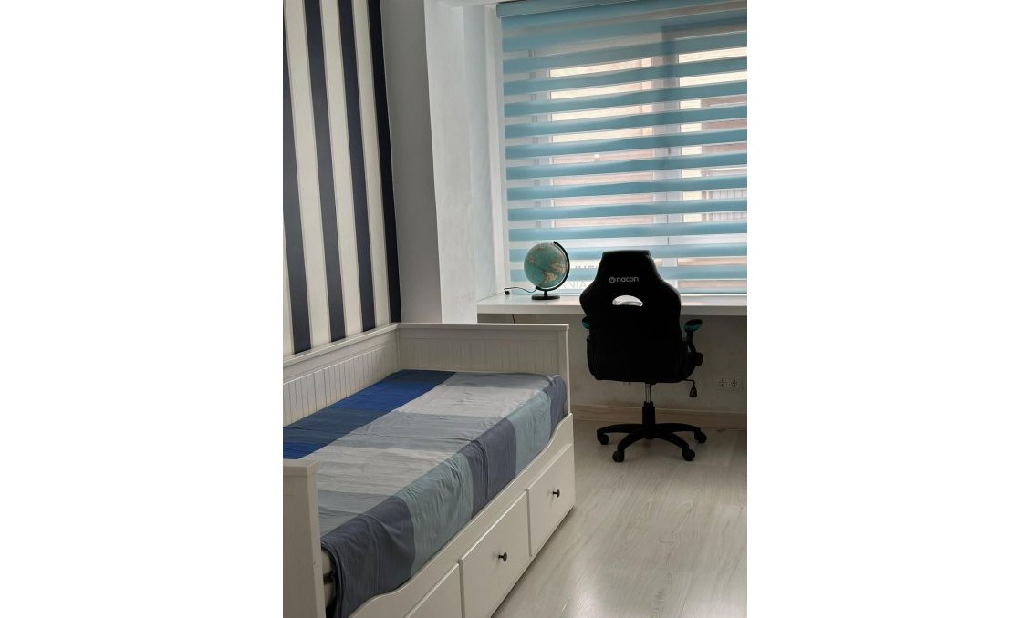 Segunda mano - Apartamento -
Torrevieja