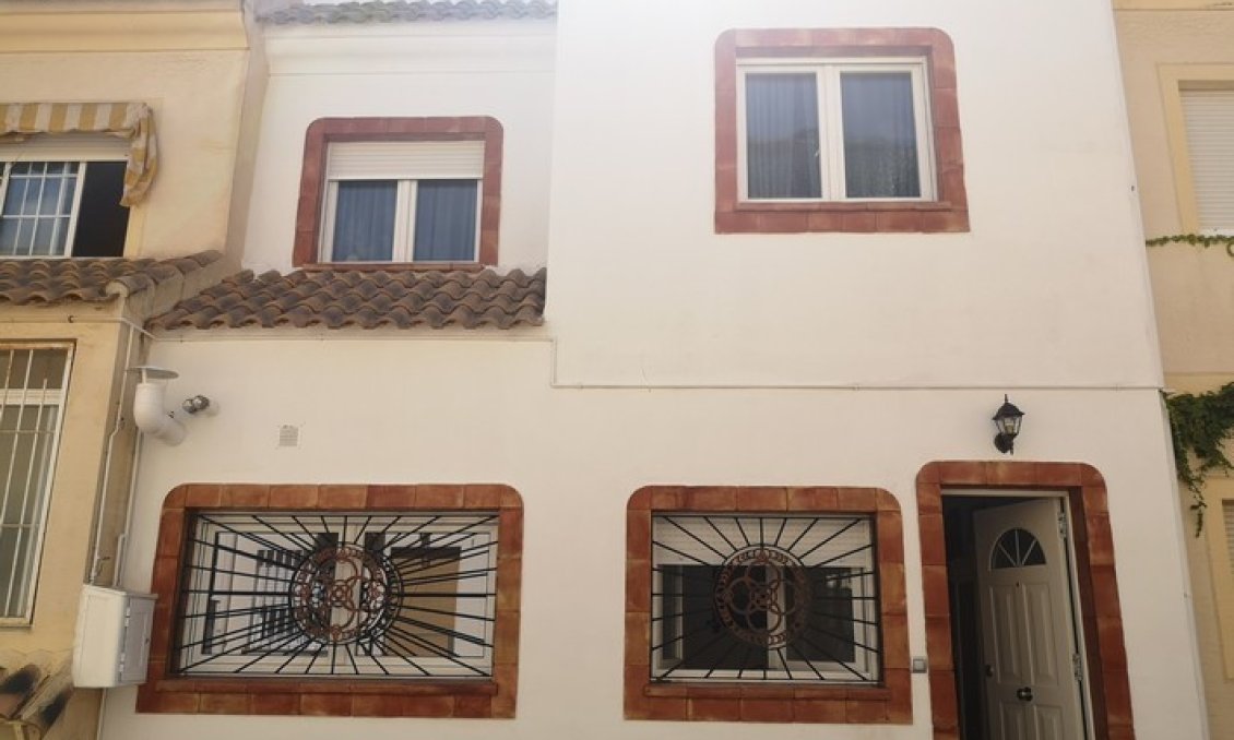 Segunda mano - Town House -
Los Montesinos - Costa Blanca