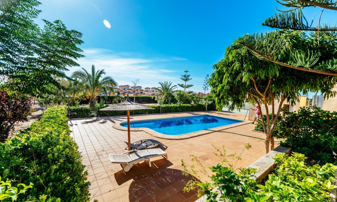 Segunda mano - Villa -
Los Montesinos - Montesinos  Los