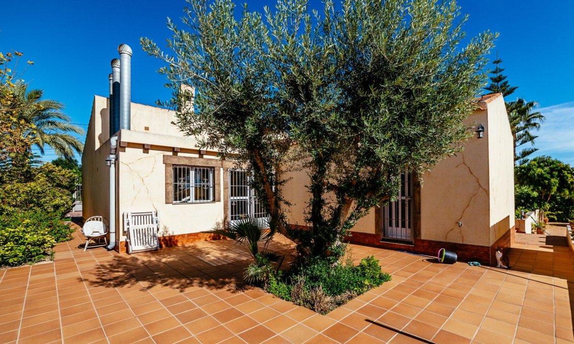 Segunda mano - Villa -
Los Montesinos - Montesinos  Los
