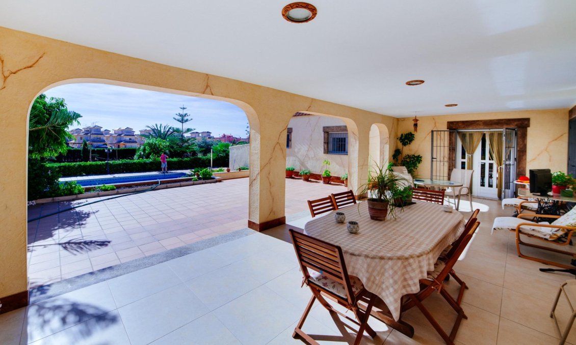 Segunda mano - Villa -
Los Montesinos - Montesinos  Los