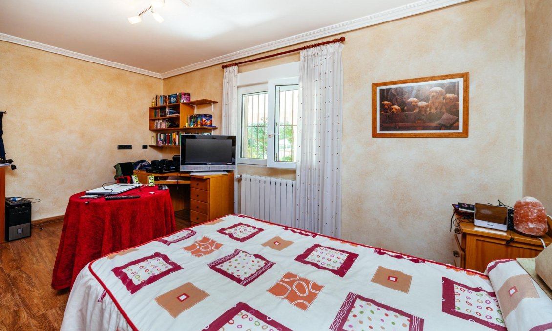 Segunda mano - Villa -
Los Montesinos - Montesinos  Los