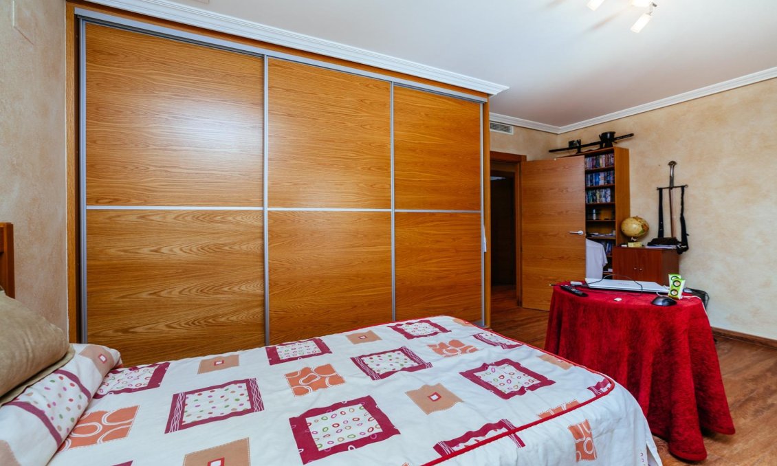 Segunda mano - Villa -
Los Montesinos - Montesinos  Los
