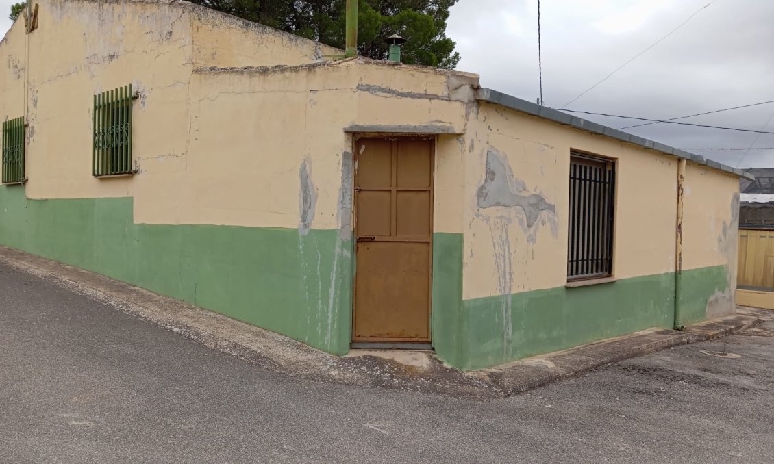 Segunda mano - Villa -
Yecla - Inland