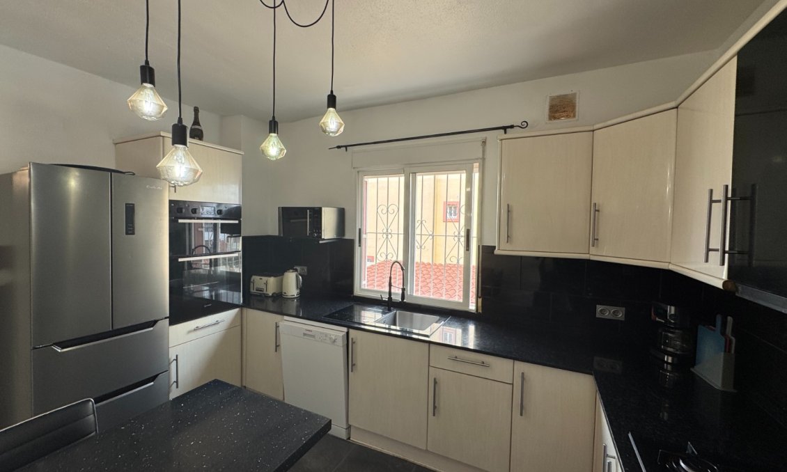 Használt Ingatlanok - Apartman -
San Miguel de Salinas - Inland