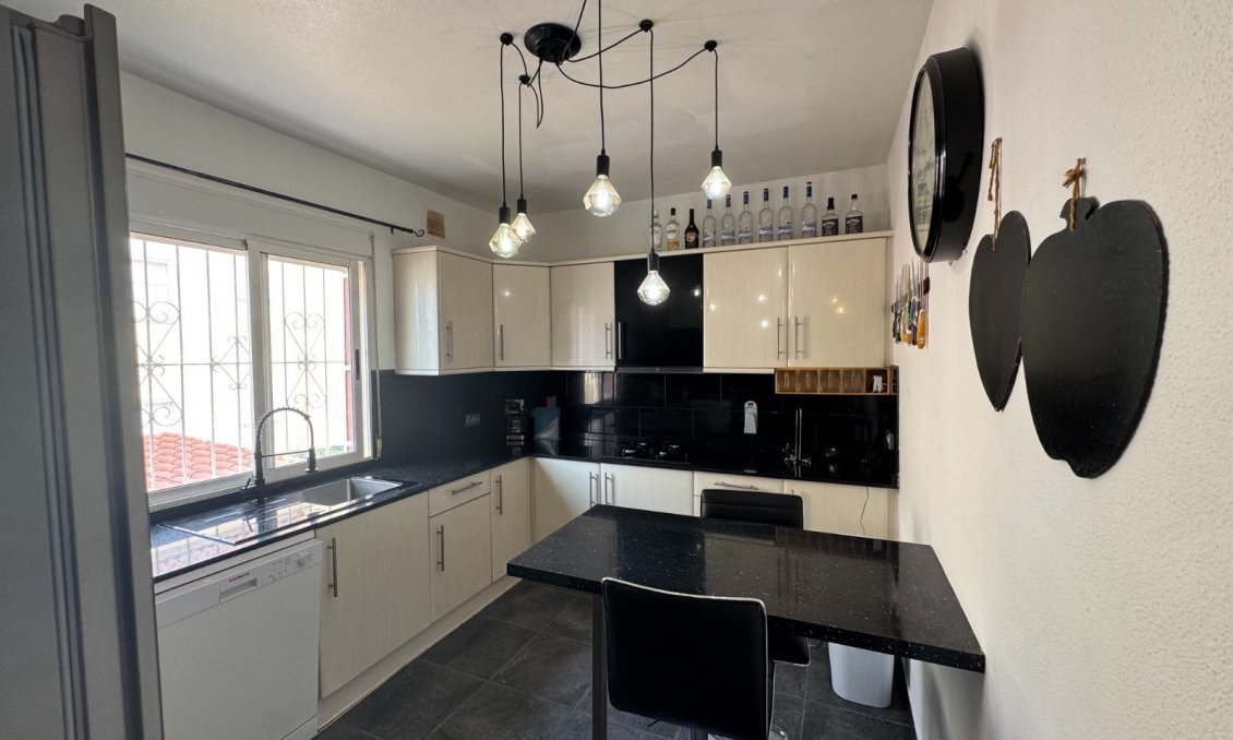 Használt Ingatlanok - Apartman -
San Miguel de Salinas - Inland