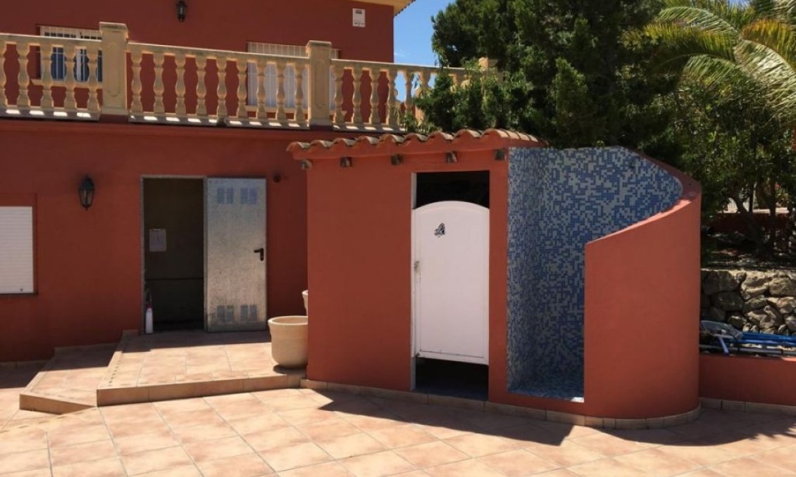 Segunda mano - Villa -
Alfas del Pí - Costa Blanca