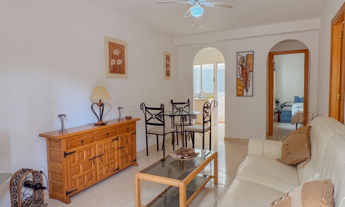 Segunda mano - Apartamento -
Los Balcones - Costa Blanca