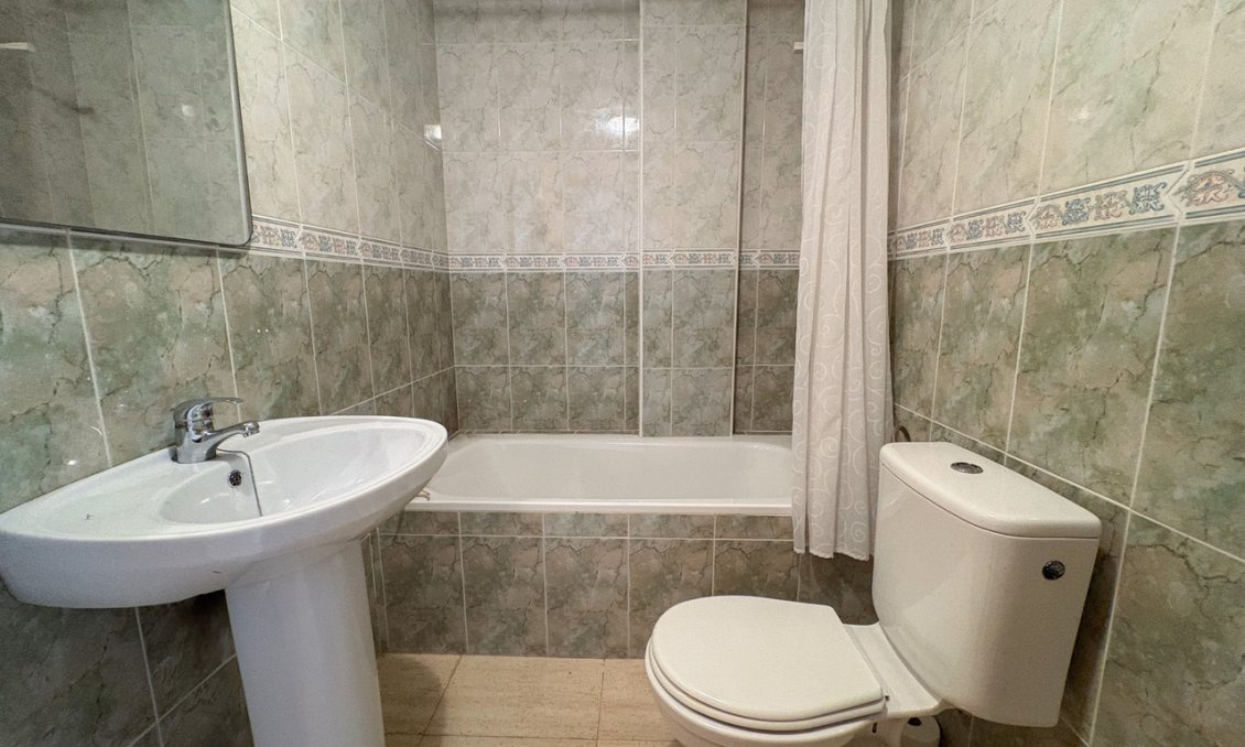 Segunda mano - Apartamento -
Los Balcones - Costa Blanca