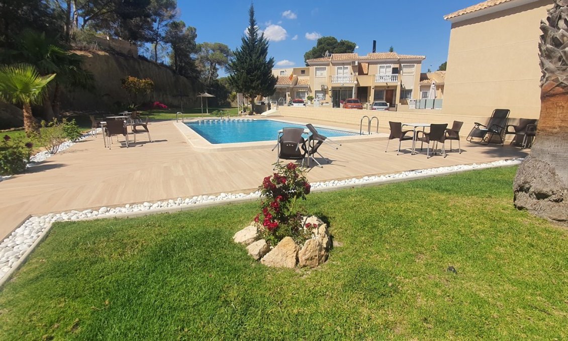 Segunda mano - Apartamento -
Los Balcones - Costa Blanca