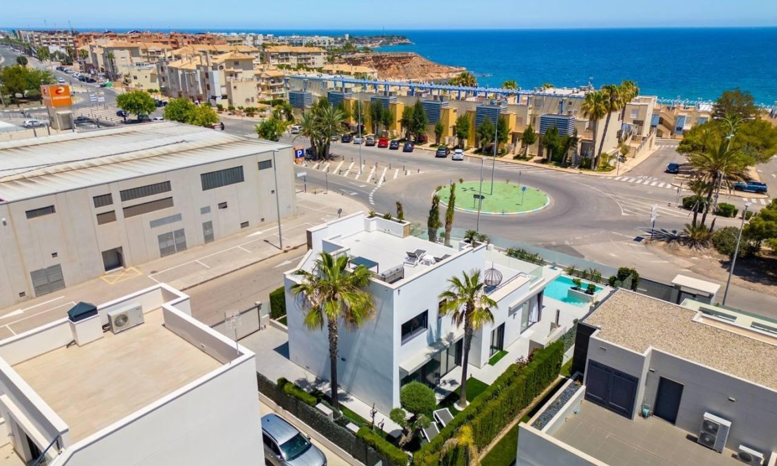 Segunda mano - Villa -
Orihuela Costa - Campoamor