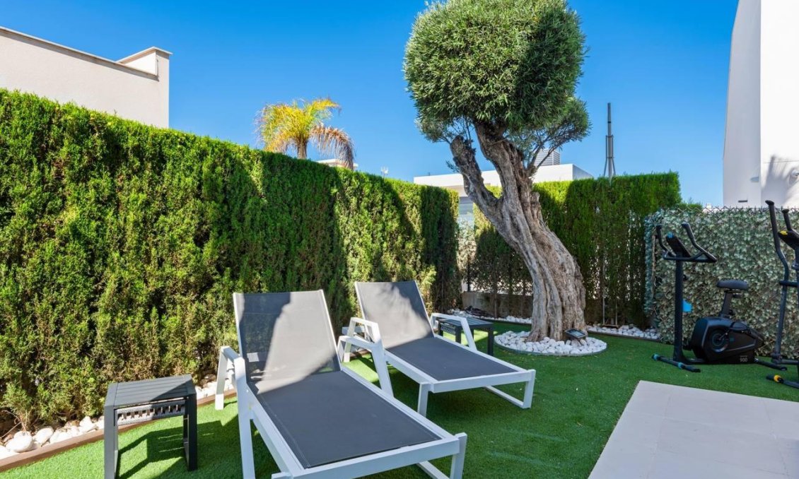 Segunda mano - Villa -
Orihuela Costa - Campoamor