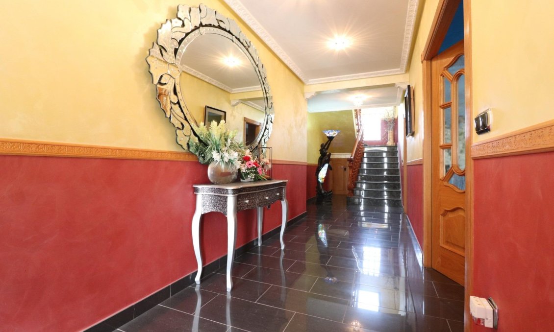 Segunda mano - Villa -
Orihuela - La Campaneta