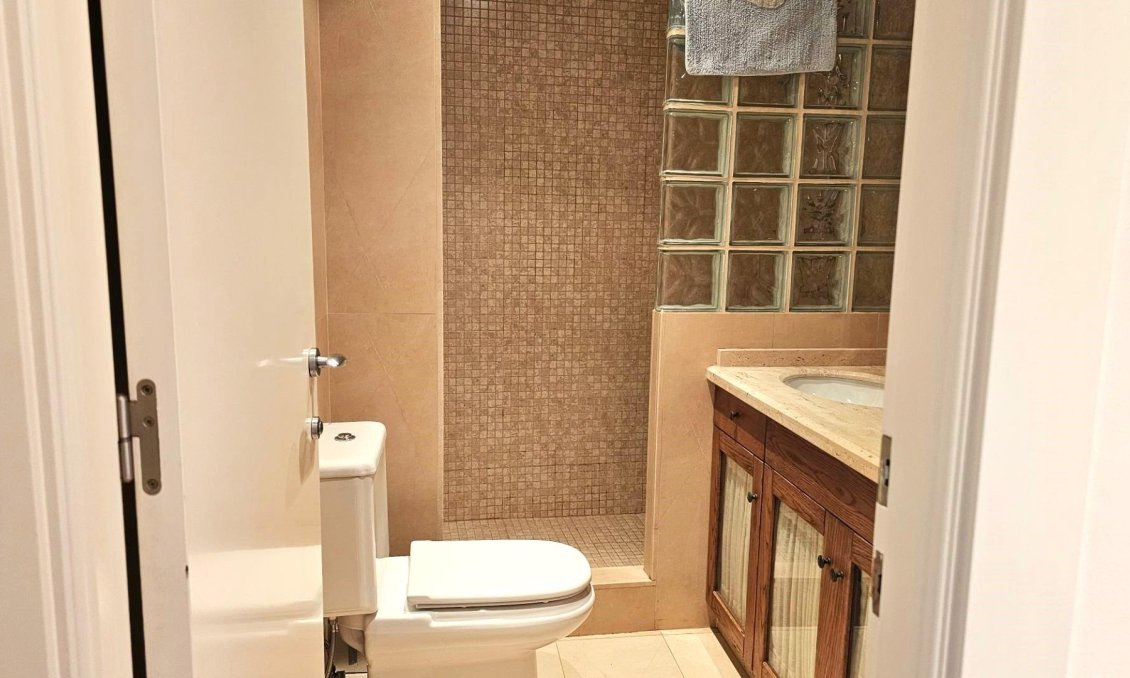 Segunda mano - Apartamento -
Torrevieja - Centro