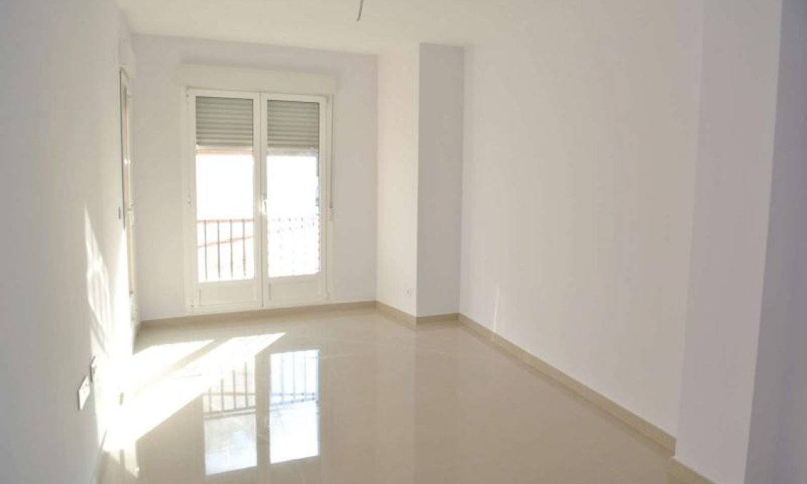 Segunda mano - Apartamento -
Villena - Inland