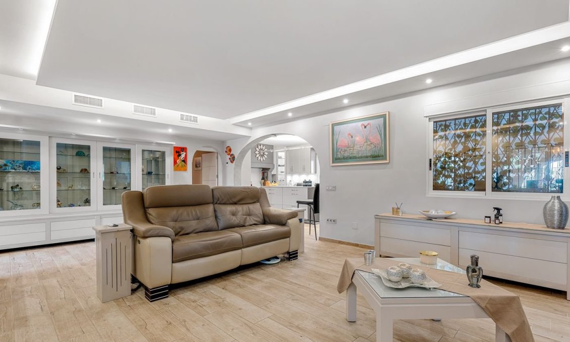 Segunda mano - Villa -
Daya Vieja - Costa Blanca