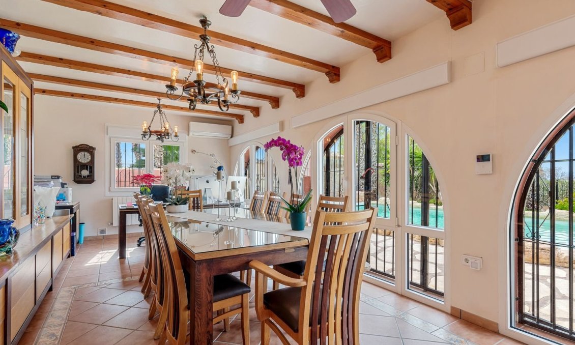 Segunda mano - Villa -
Daya Vieja - Costa Blanca