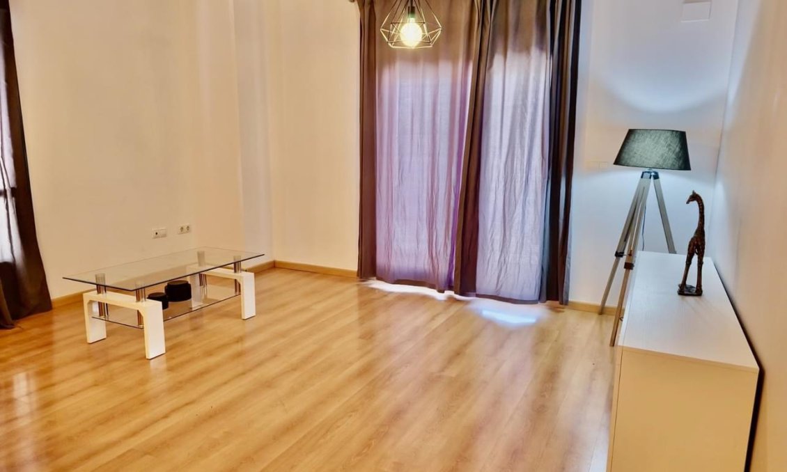 Segunda mano - Apartamento -
Pedreguer - Inland