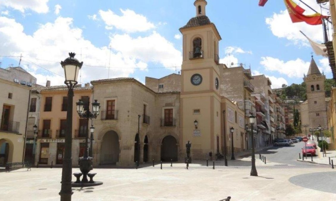 Segunda mano - Villa -
Yecla - Inland