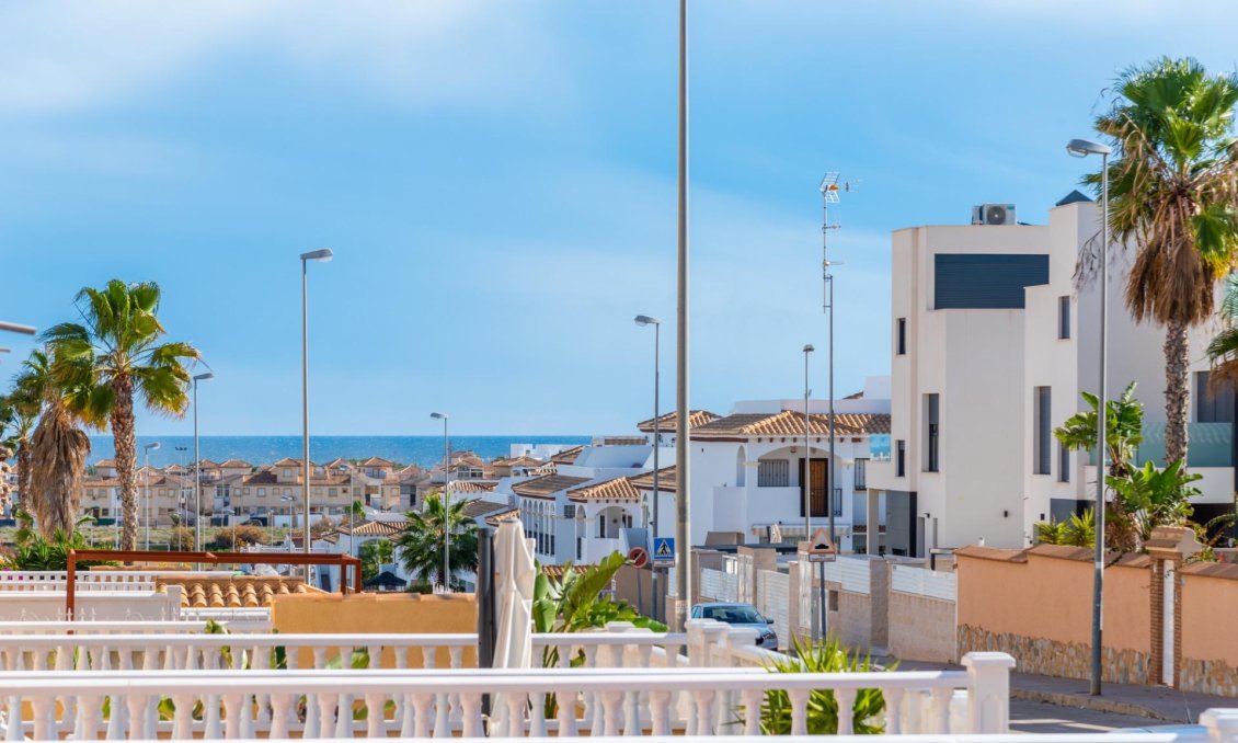 Segunda mano - Town House -
Orihuela Costa - Los Altos