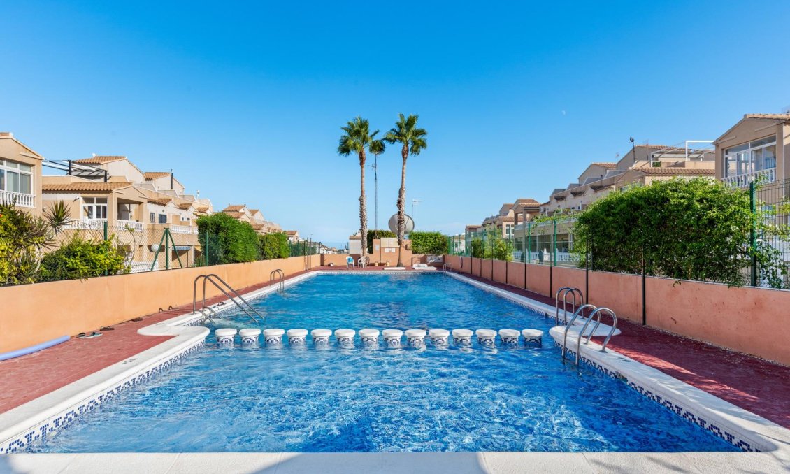Segunda mano - Town House -
Orihuela Costa - Los Altos