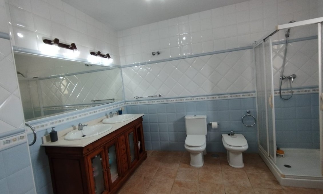 Wiederverkauf - Villa -
Torrevieja - Costa Blanca