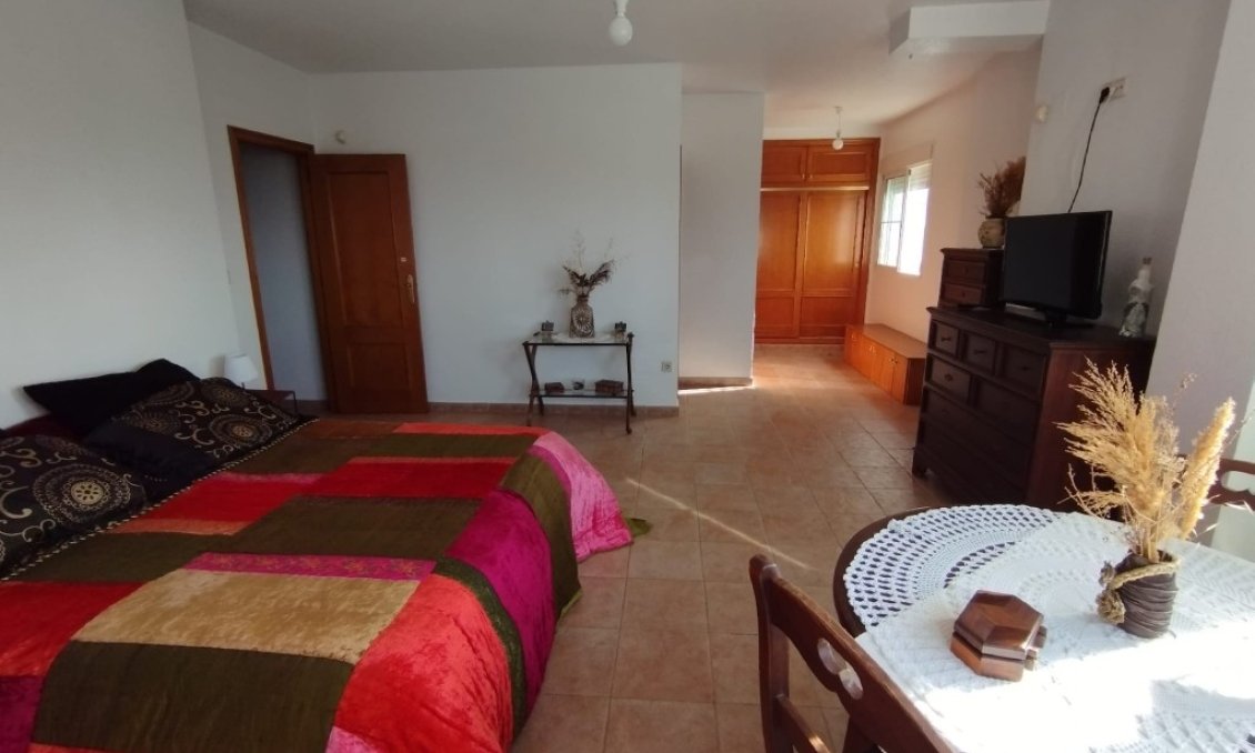 Wiederverkauf - Villa -
Torrevieja - Costa Blanca