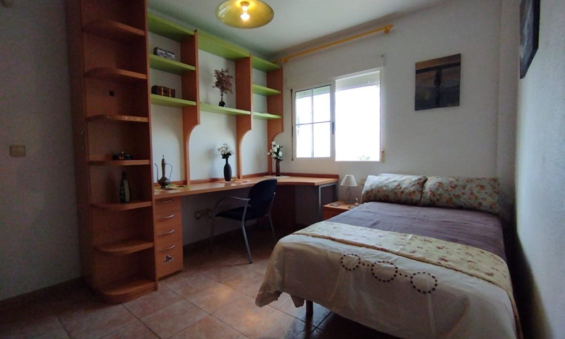 Wiederverkauf - Villa -
Torrevieja - Costa Blanca