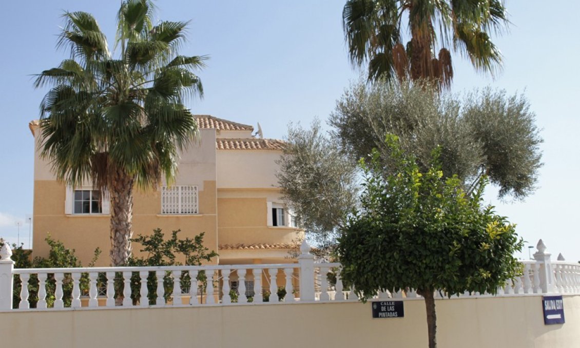 Wiederverkauf - Villa -
Torrevieja - Costa Blanca