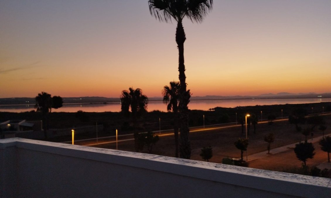 Wiederverkauf - Villa -
Torrevieja - Costa Blanca