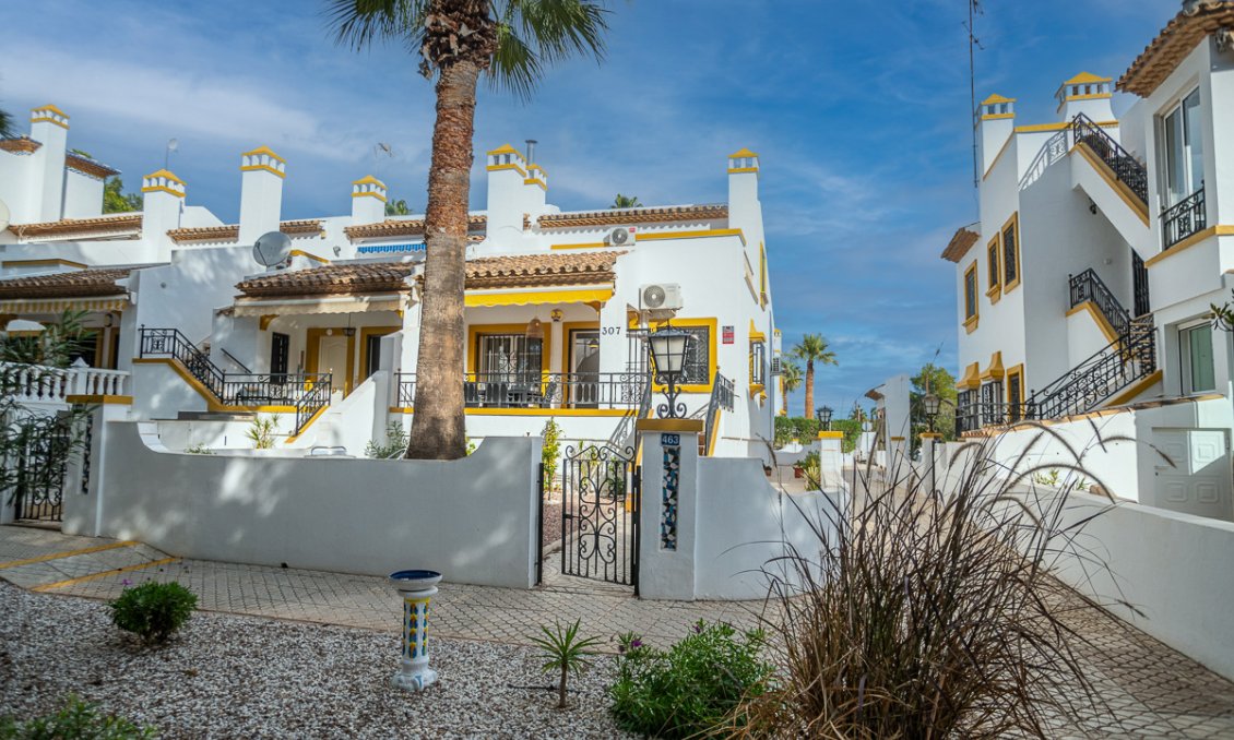 Használt Ingatlanok - Semi Detached -
Orihuela Costa - Costa Blanca