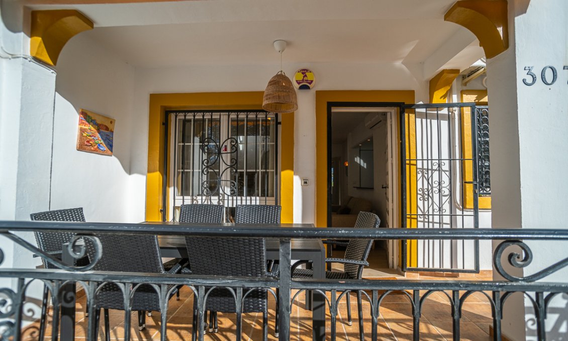 Használt Ingatlanok - Semi Detached -
Orihuela Costa - Costa Blanca