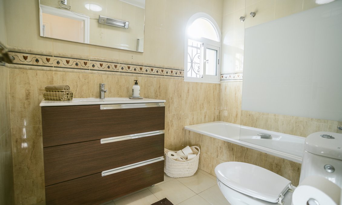 Használt Ingatlanok - Semi Detached -
Orihuela Costa - Costa Blanca