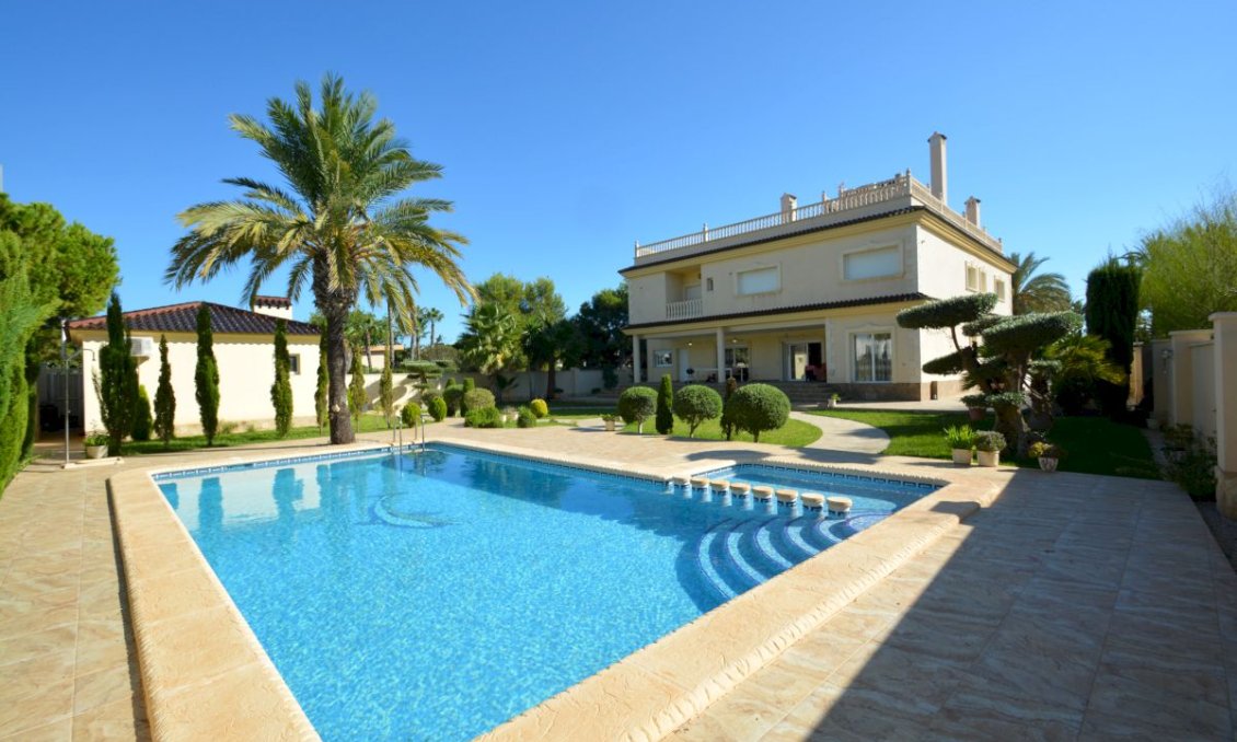 Segunda mano - Villa -
Orihuela Costa - Costa Blanca