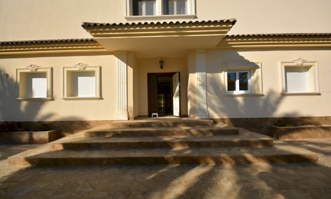 Segunda mano - Villa -
Orihuela Costa - Costa Blanca