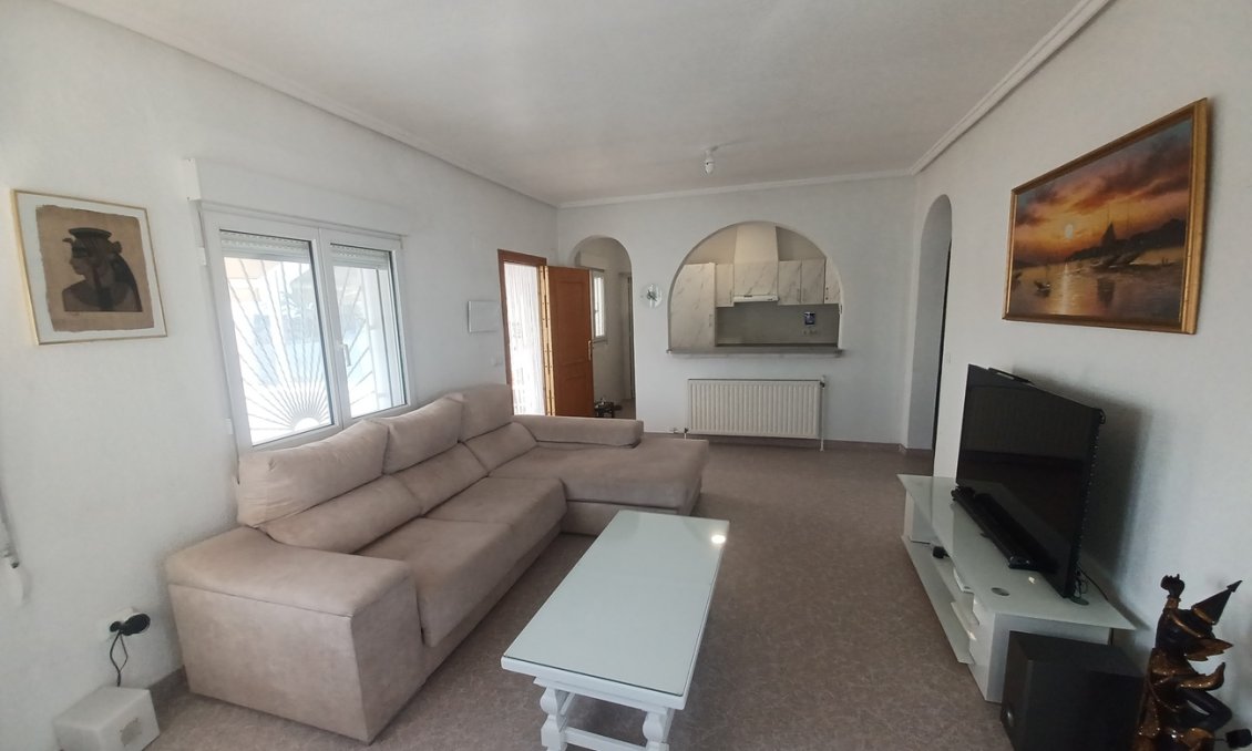 Segunda mano - Villa -
Ciudad Quesada - Costa Blanca