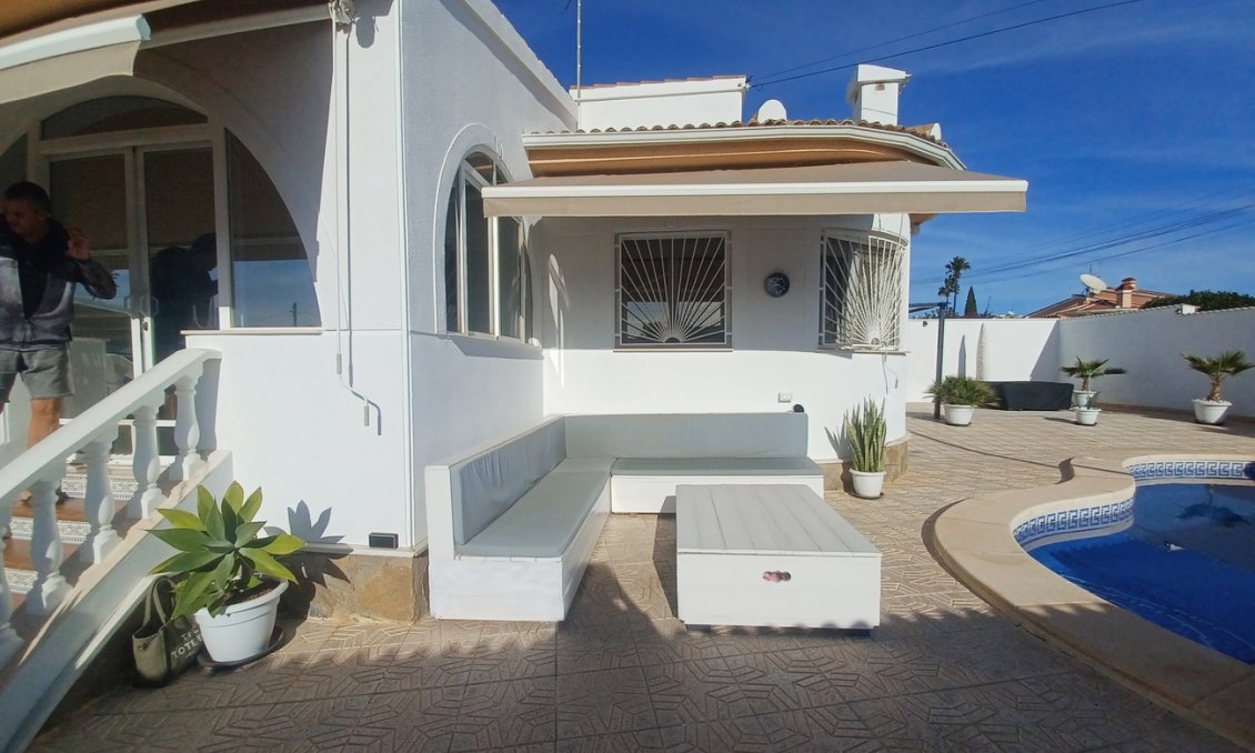 Segunda mano - Villa -
Ciudad Quesada - Costa Blanca