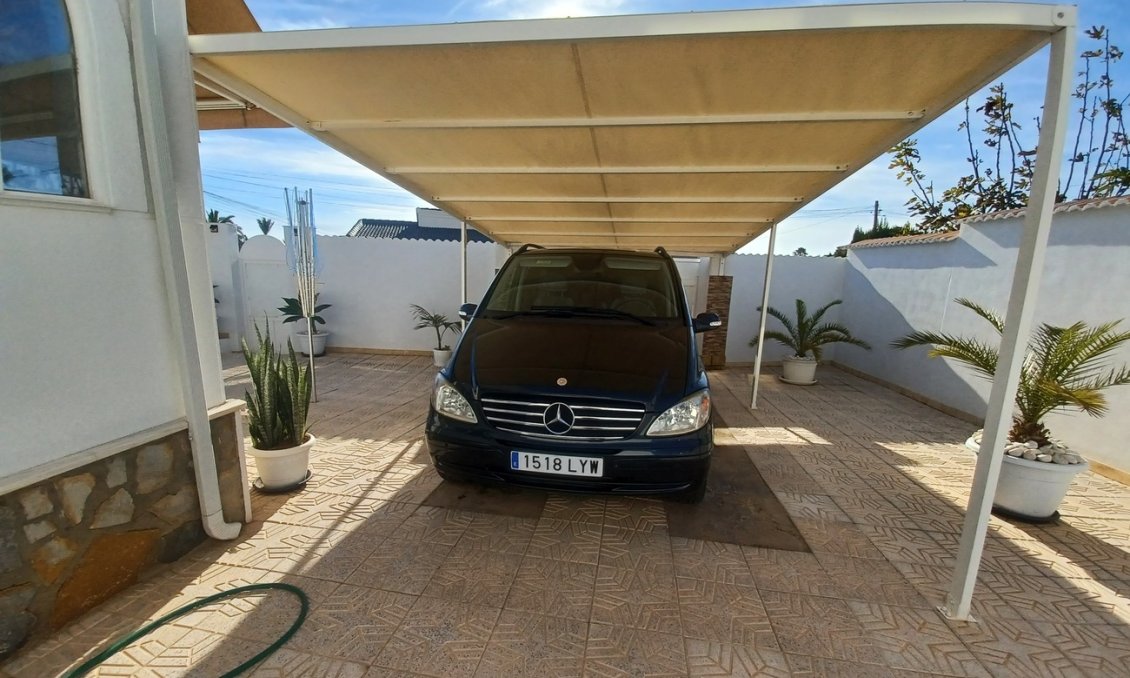 Segunda mano - Villa -
Ciudad Quesada - Costa Blanca