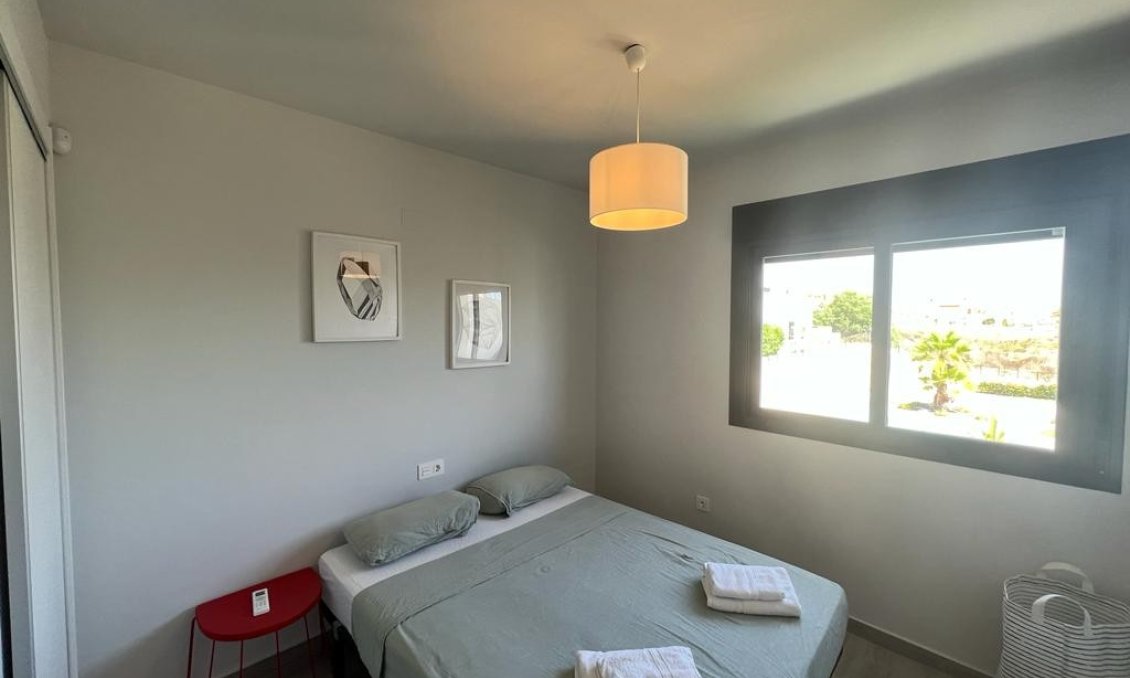 Segunda mano - Apartamento -
San Miguel de Salinas - Inland