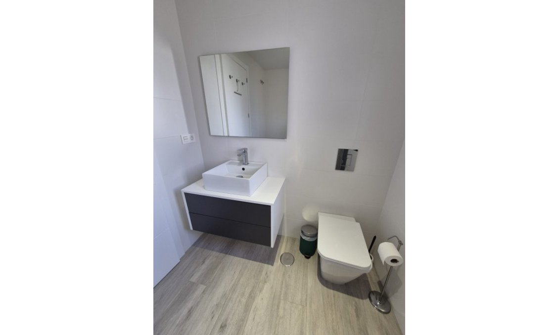 Segunda mano - Apartamento -
San Miguel de Salinas - Inland