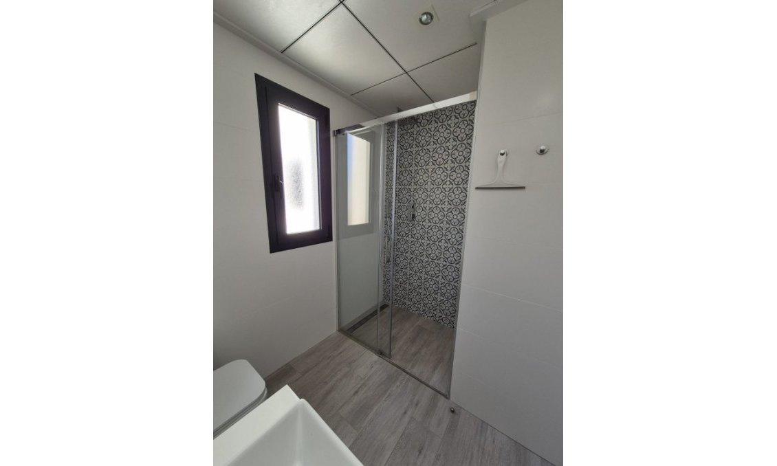 Segunda mano - Apartamento -
San Miguel de Salinas - Inland