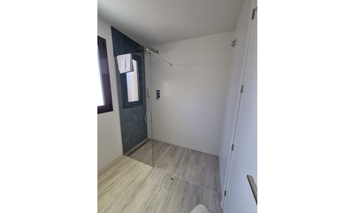 Segunda mano - Apartamento -
San Miguel de Salinas - Inland