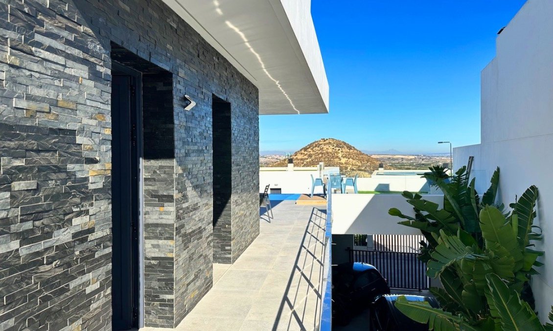 Segunda mano - Villa -
Rojales - Inland