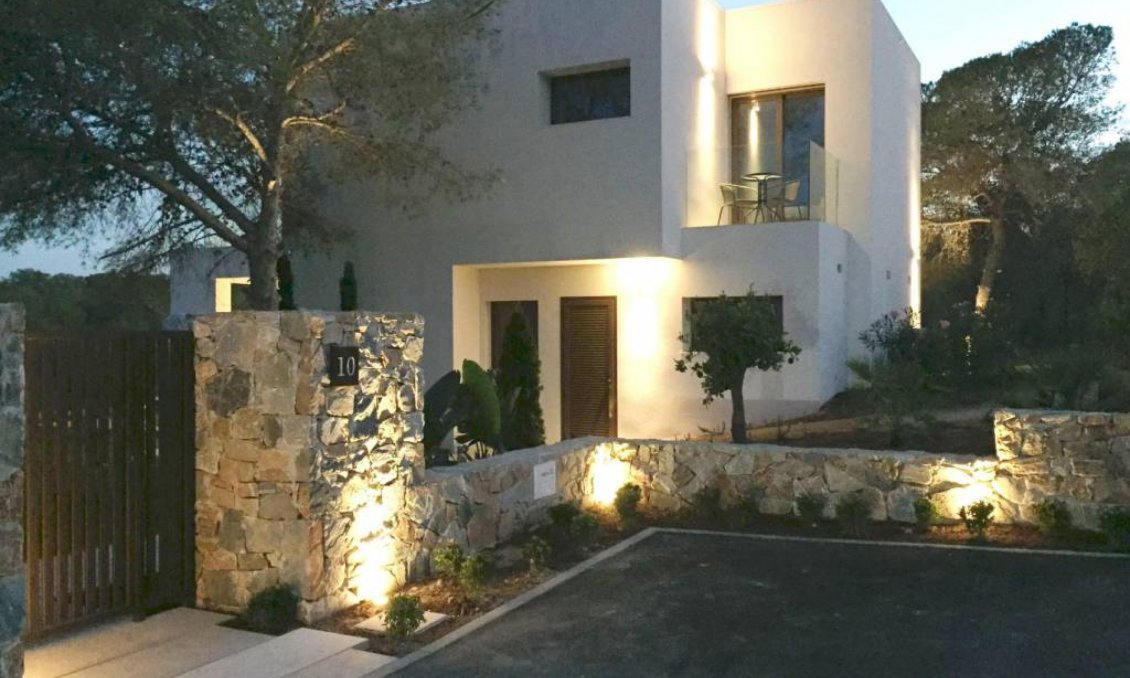 Segunda mano - Villa -
Dehesa de Campoamor - Costa Blanca