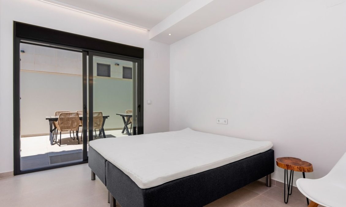 Segunda mano - Villa -
Orihuela Costa - Campoamor