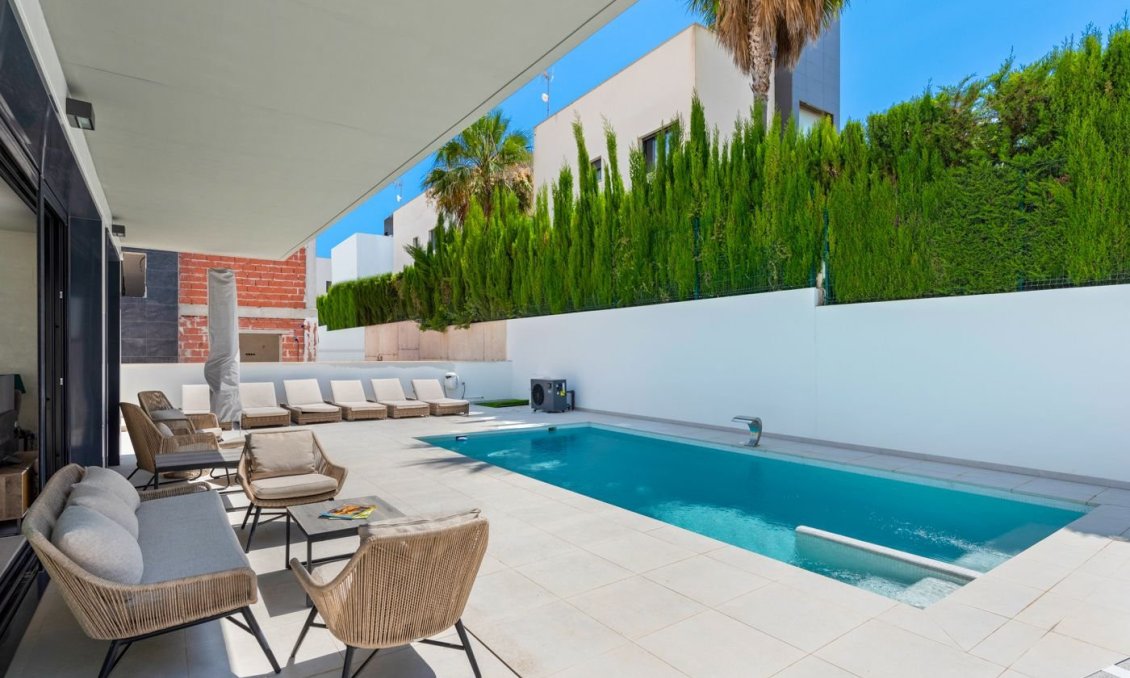 Segunda mano - Villa -
Orihuela Costa - Campoamor